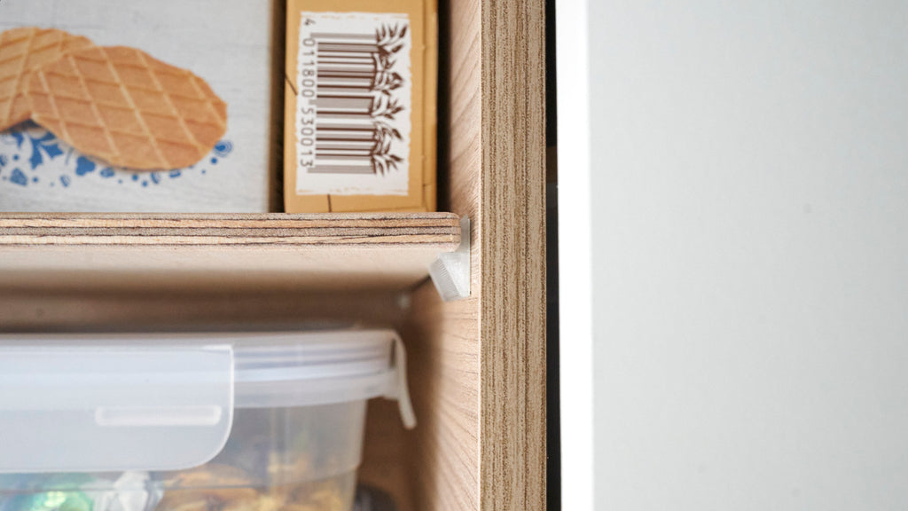 Shelf bracket PowerDeck